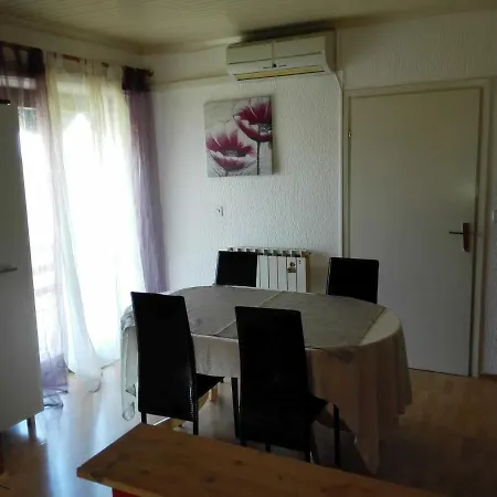 With A Parking Space Murine, - 13302 * Umag