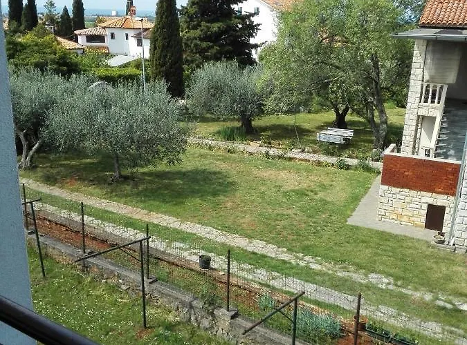 아파트 With A Parking Space Murine, - 13302 *